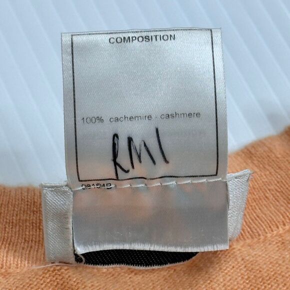 Vtg Chanel 99C Cruise 100% Cashmere Cardigan Peach FR36 CC Logo Button Old Money - Picture 6 of 11